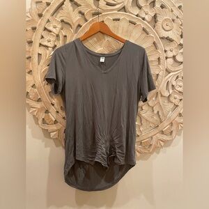 ‼️CLEARANCE ITEM‼️Old Navy Gray Tee Shirt